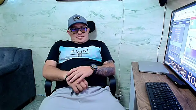maximo_daddy webcam