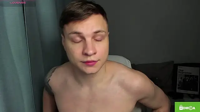 handsome_guy01 webcam