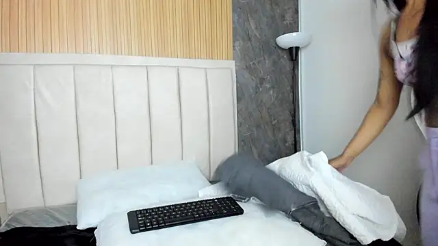 malory_winehouse webcam