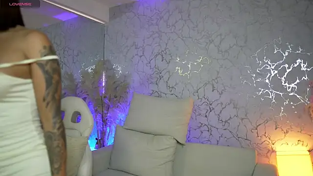 yelena_miller1 - Yelena_Miller1's free webcam - UK Sex Cams