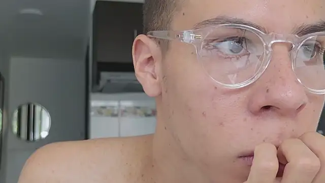 grey___27 webcam