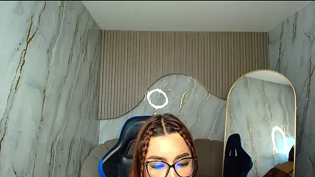 martina1_r webcam