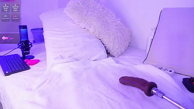 YourMandy webcam