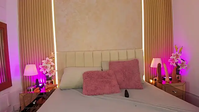 MaddyGray_ webcam