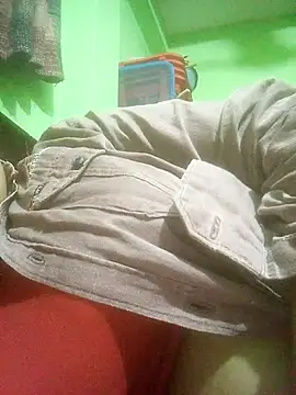 Tina_250 webcam