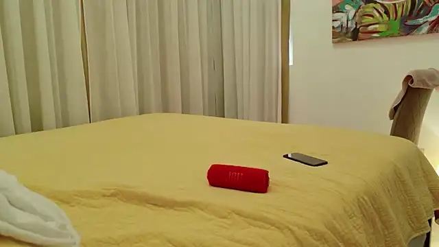 ViktoriaSilk webcam