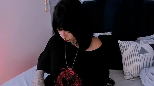 Ivi_jones_ webcam