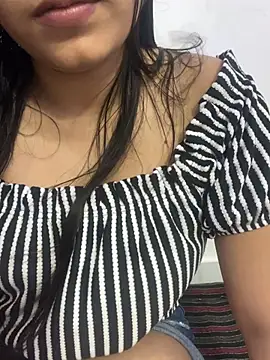 Saara_0 webcam