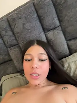 Alyshanon18 webcam