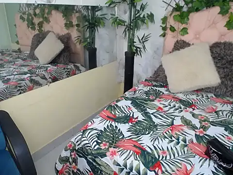 cum_bigass webcam