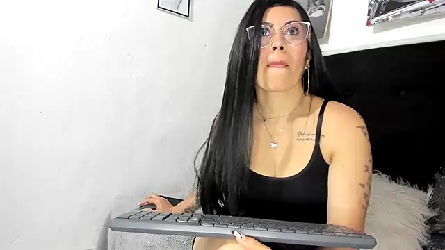 Tania_mature webcam