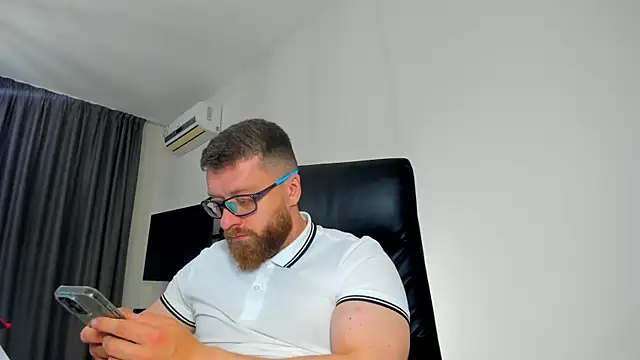 Findom_guy webcam