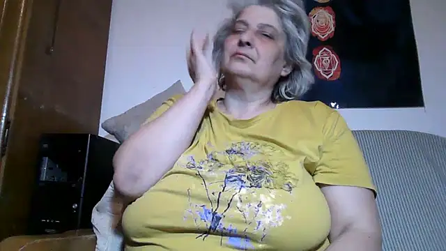 ExquisiteMature live sex cam