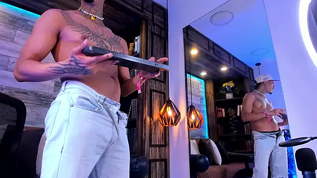 Donovan_Desmond webcam