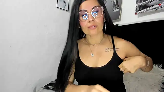 Tania_mature webcam