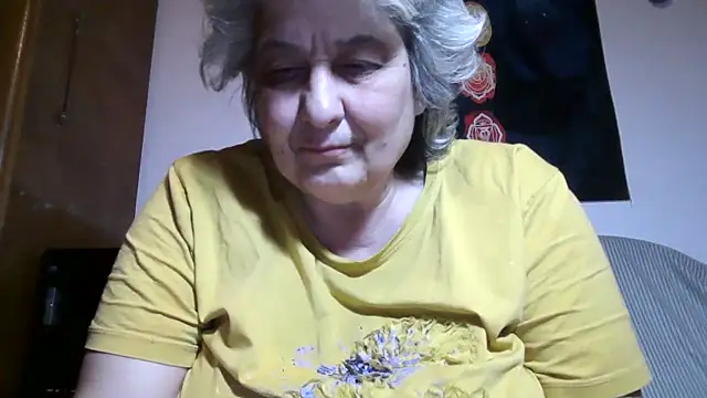 ExquisiteMature webcam