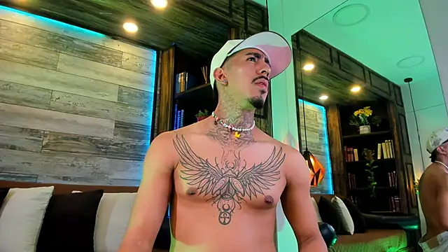 Donovan_Desmond webcam