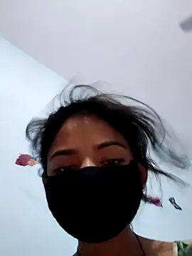 Aaliya-- webcam