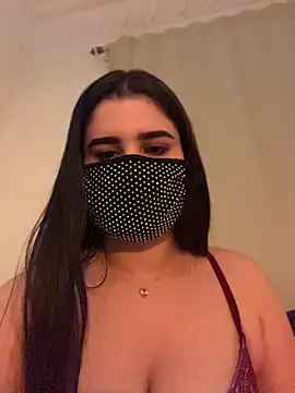Webcam Model (GLAMOURk)  is live.Free join now!