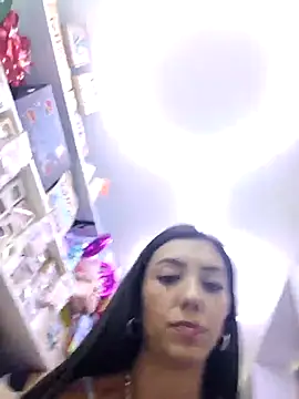 LunaZambrano webcam