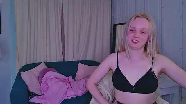 Beatrica_Klein webcam