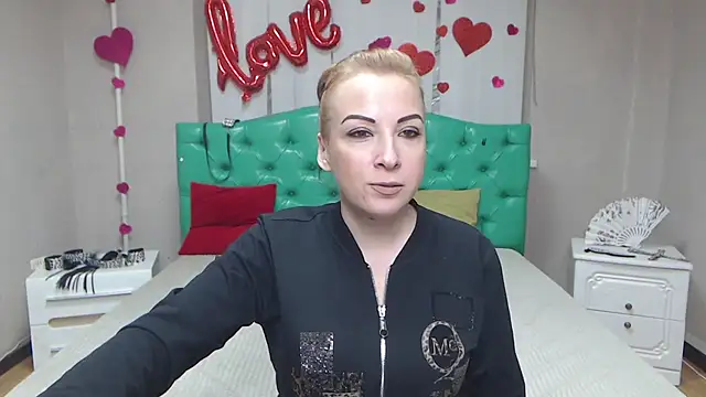 ElizabethSho webcam