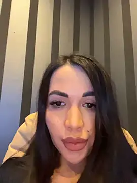 ANGELIKA7741 webcam