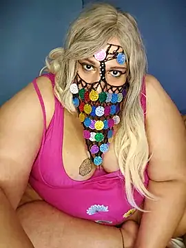 Strongshemail webcam