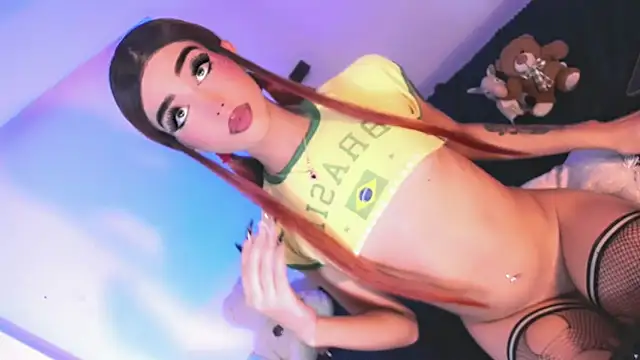 Miss-Saraii webcam