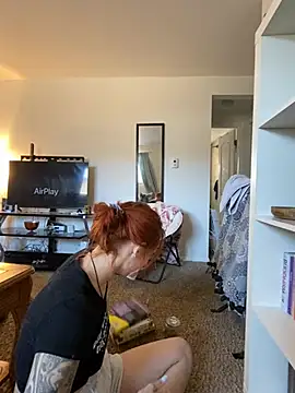 ThornsandHoney webcam