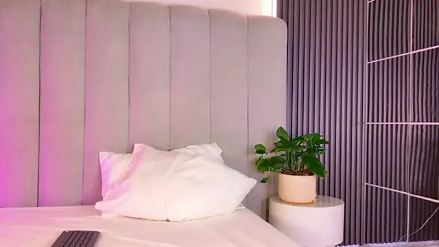 AlessiaAuren webcam