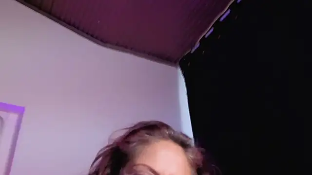 Mariia_Paulaa webcam