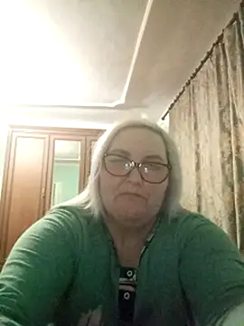 AureliaSky598 webcam