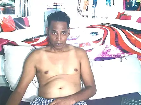 IndianHunk01 webcam