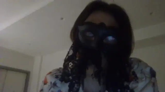 HelenTiAscolta webcam