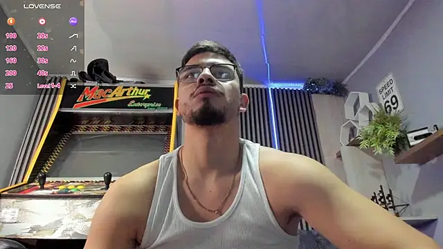 chris_gold_ webcam
