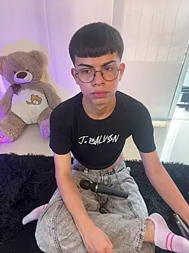 Asher_Young webcam