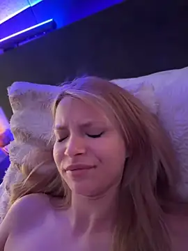 AnastasiaAniess webcam