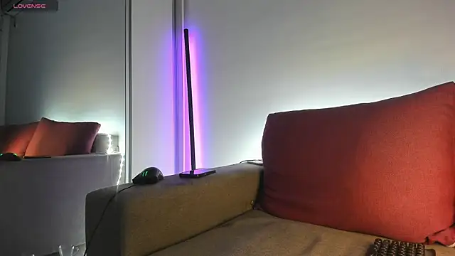 nicholasX1 webcam