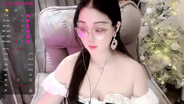 Monica-666888- webcam