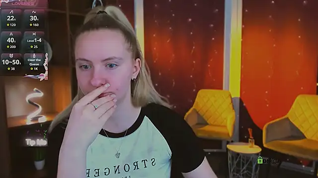 mila_glow1 webcam