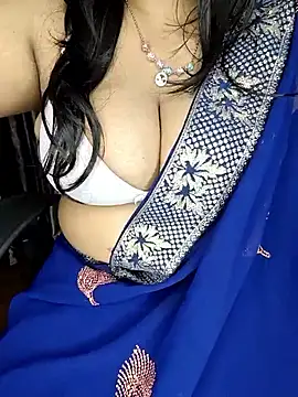 Curvy_Pooja webcam
