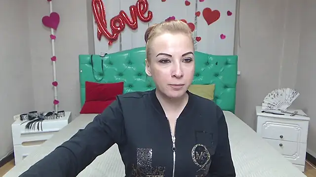 ElizabethSho webcam
