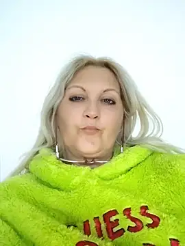 Divineblond webcam