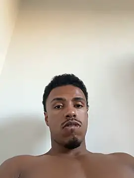 LorenzoBlack27 webcam