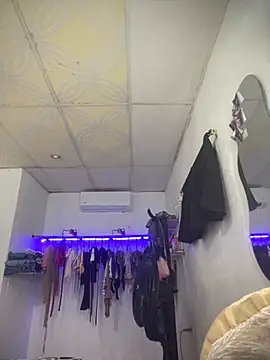 Blowjob-Queen_ webcam