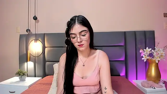 KeniaCarterr webcam