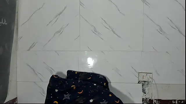 its_ashleigh (T teen) - be my king