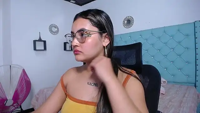 kathe-mills235 webcam
