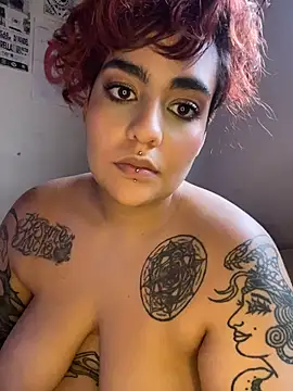 name_less_lulu webcam